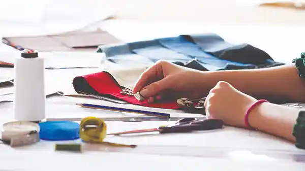 IDM - Tips to get your position strong in the Fashion designing field of work