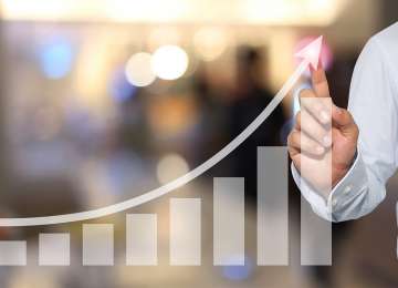 Why does a Hotel management internship hold significance