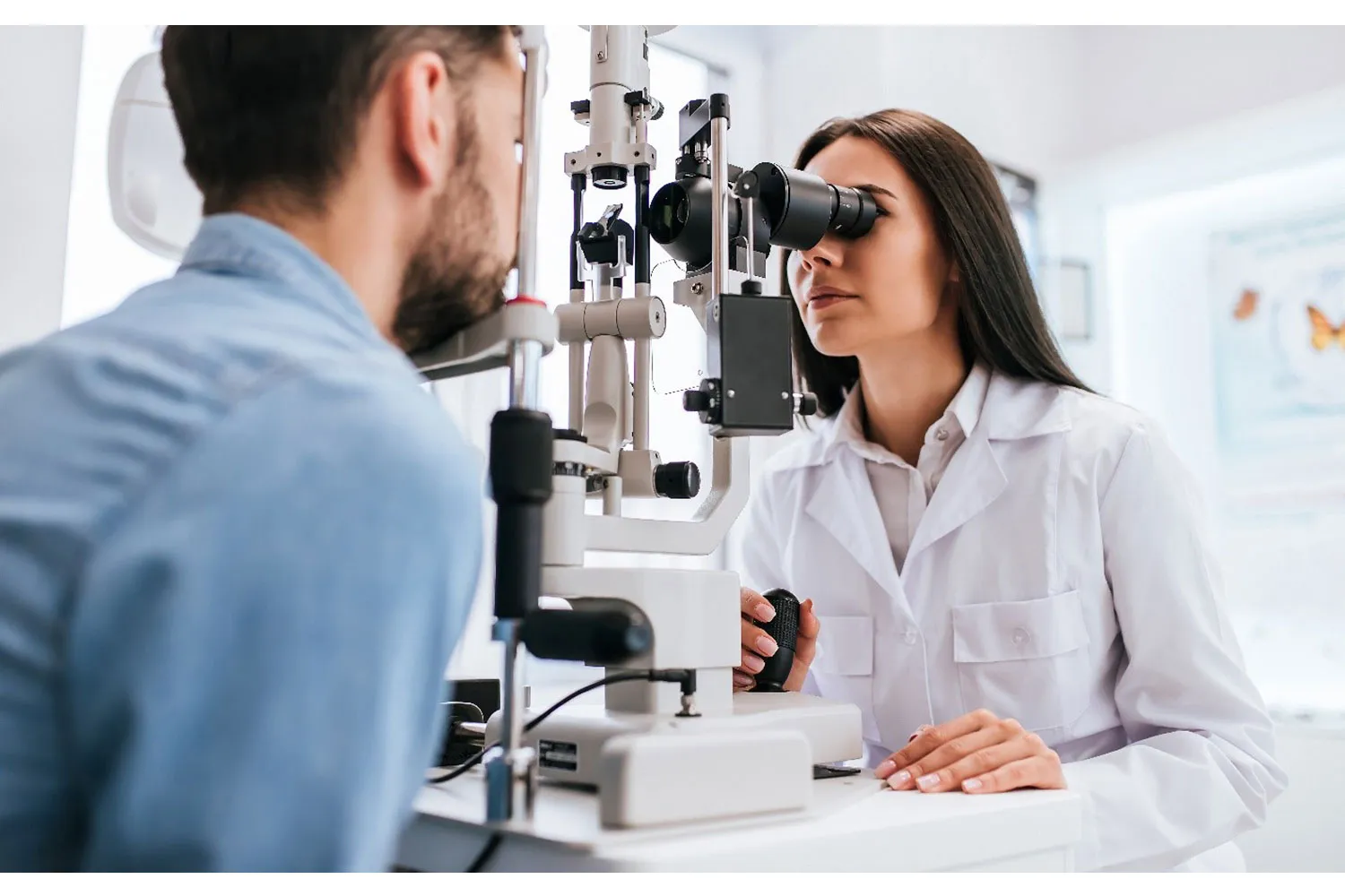How to find a job as an Ophthalmologist?