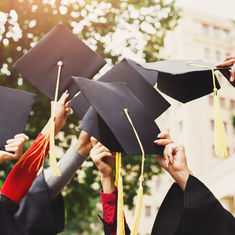 What are the major details of a PGDM course and what are the details that a candidate must know before choosing an MBA course and a PGDM course?