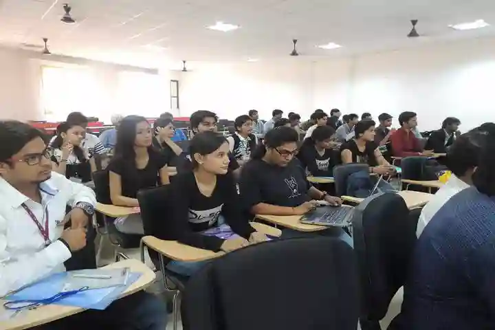 UR - Choose A Professional UG Program For A Rewarding Career